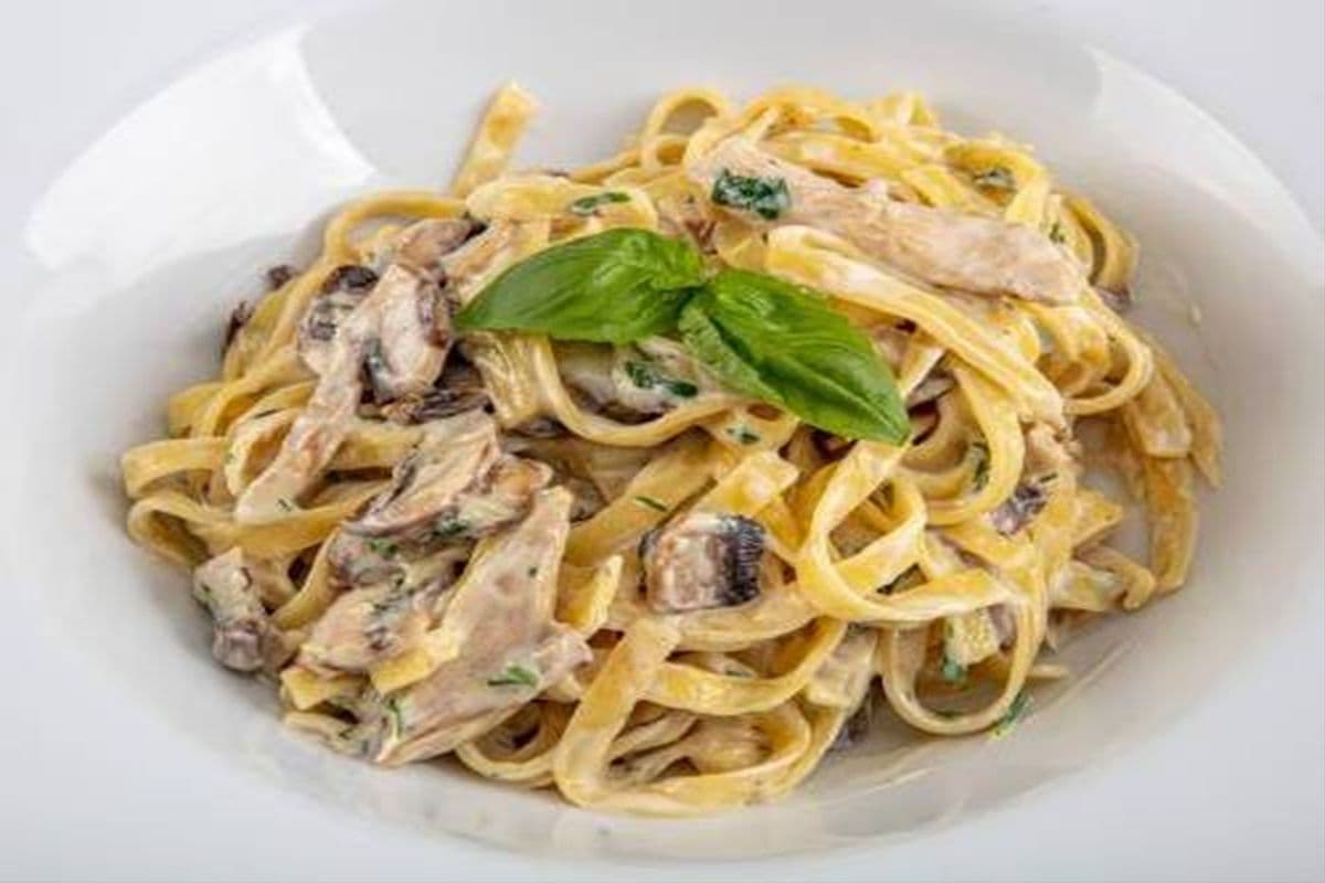 Mushroom Fettuccine Alfredo