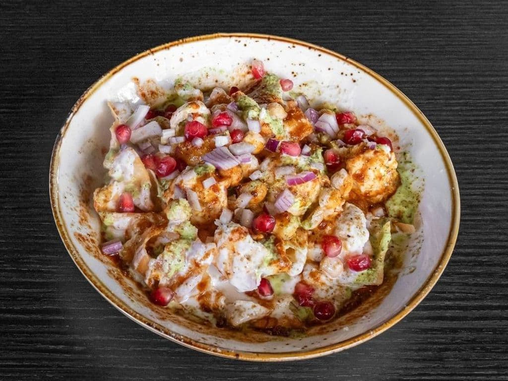 Chaat papdi loves bhalla
