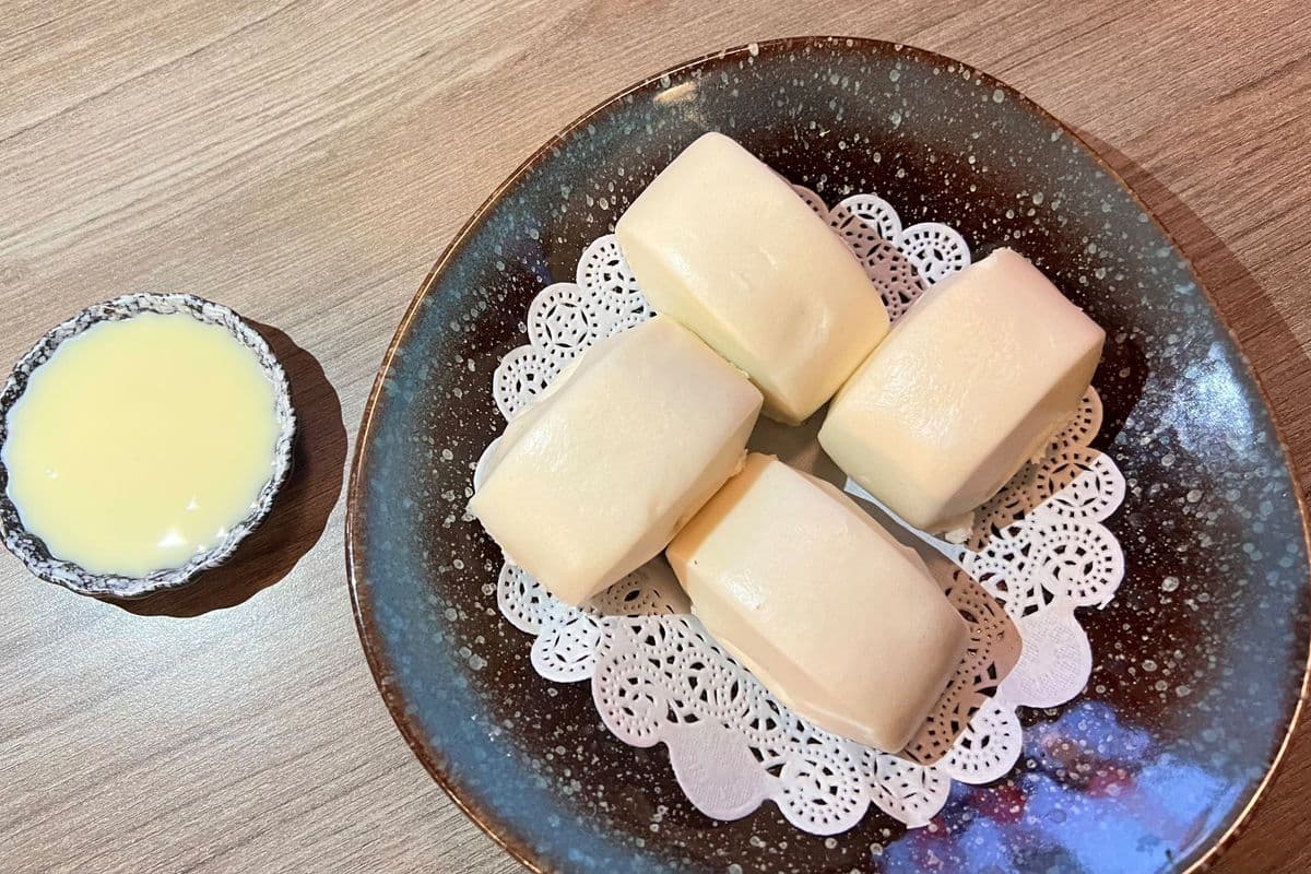 24.Steamed Milk Bun(4pcs)