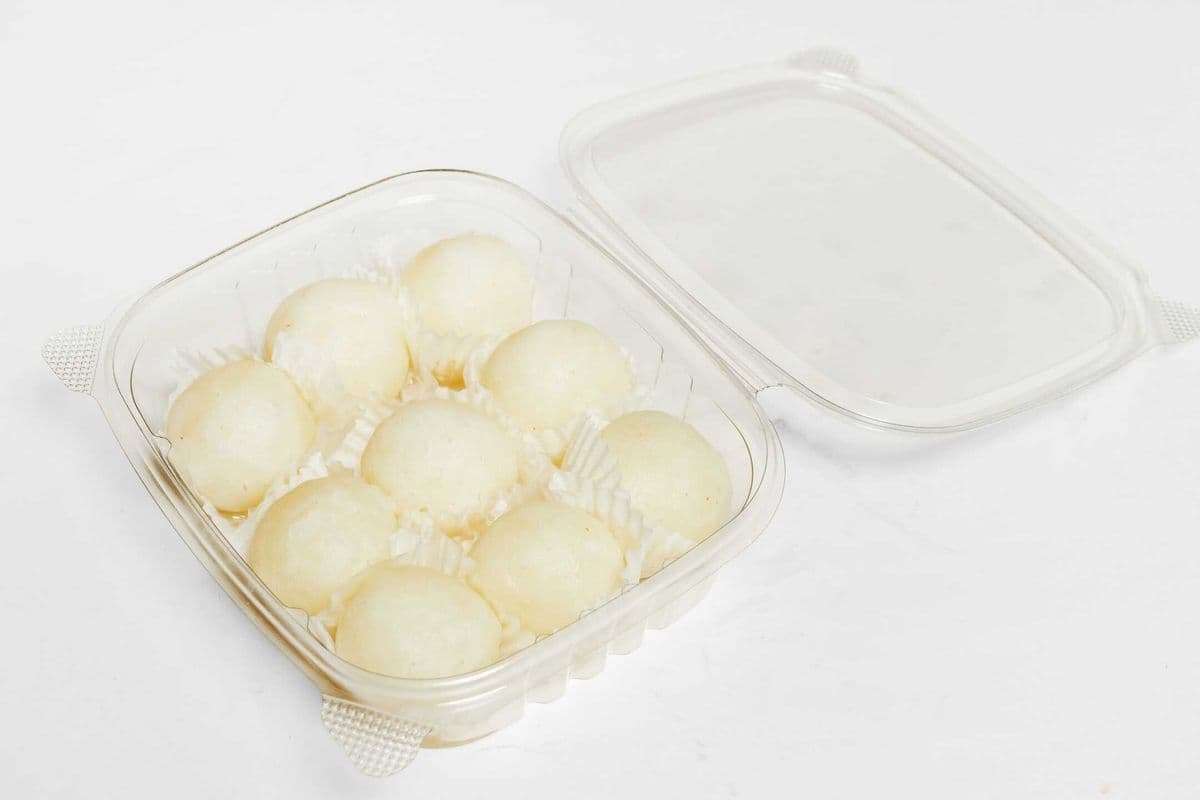 White Rasgulla