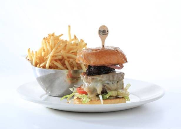 Burger ''Fat Cat'' / "Fat Cat" Burger