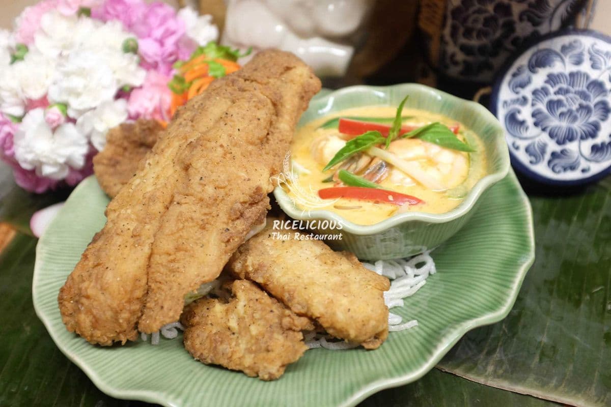 SE4. Crispy Fish with Curry Shrimp