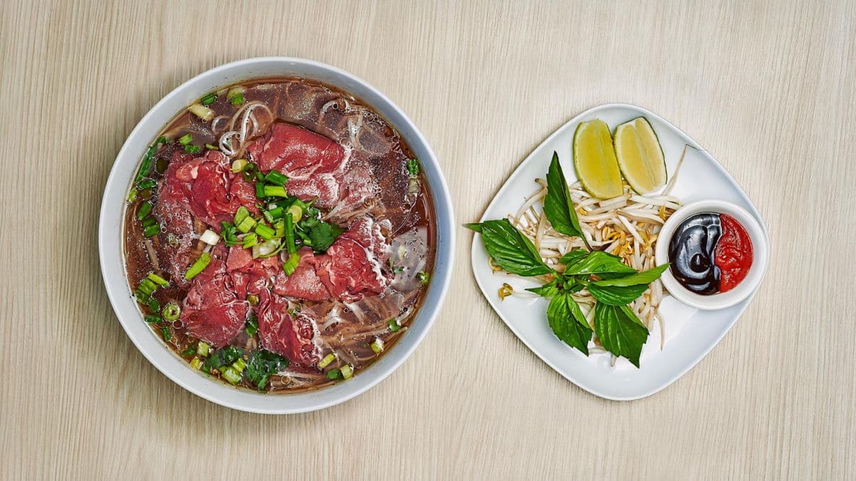 2. Rare Beef Noodle Soup (Beef Served Rare)