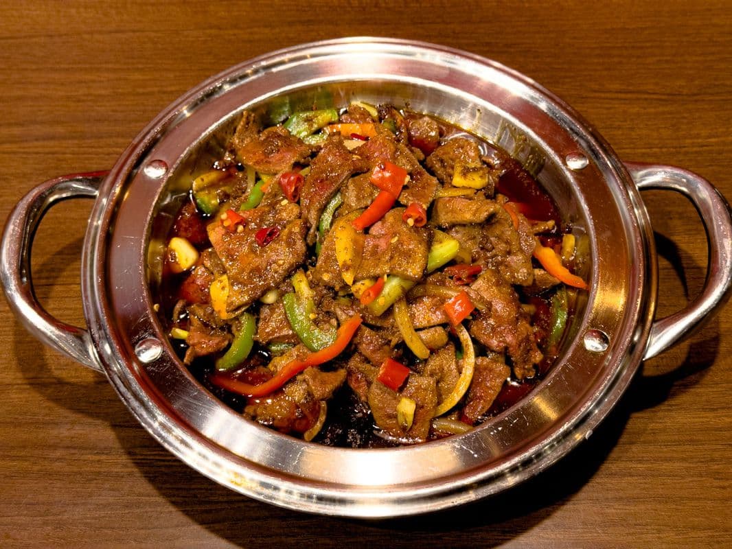 D2 🌶Stir-Fried Spicy Pork Liver / D2 🌶大份火爆猪肝(热卖)