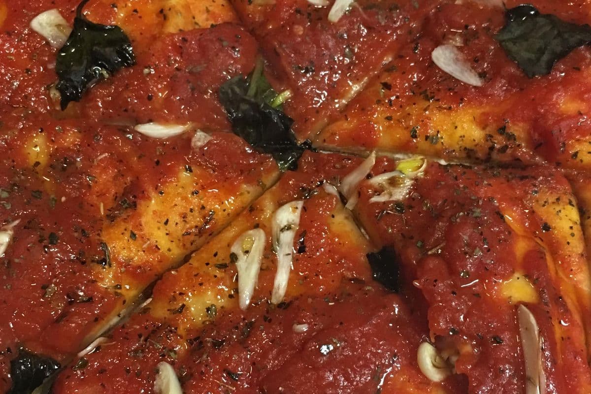 44. Large Marinara Pizza (No Cheese)
