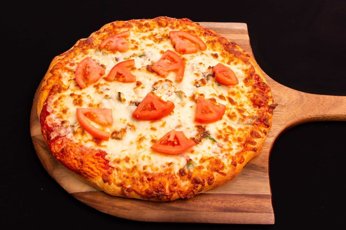 Pizza moyenne végétarienne