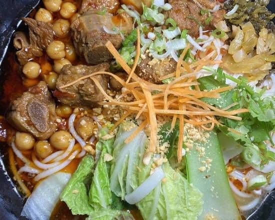 Chongqing Pork Ribs Noodle (重庆排骨面)