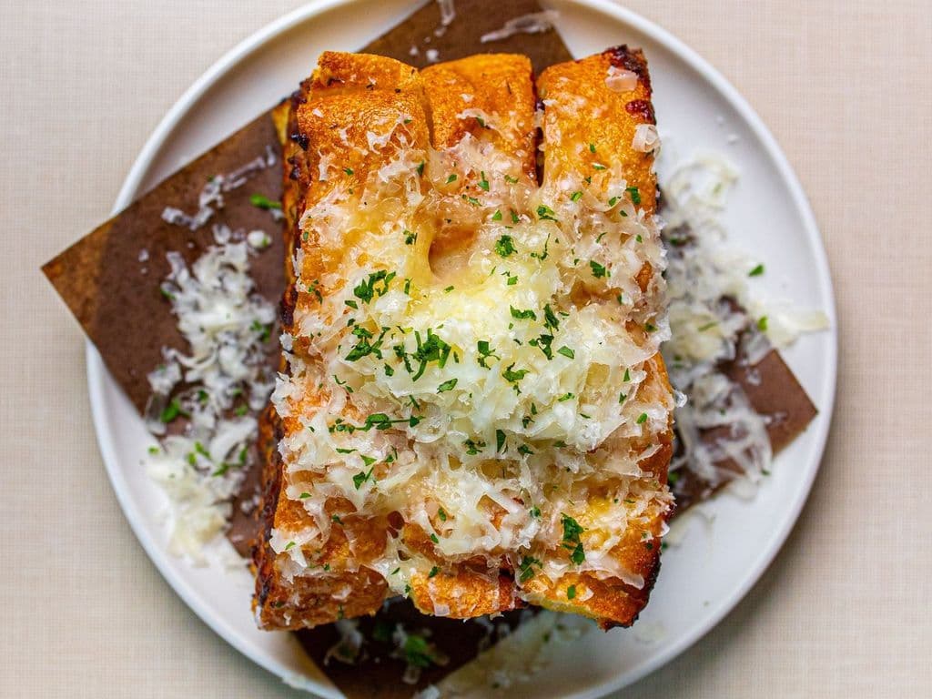 GARLIC BREAD