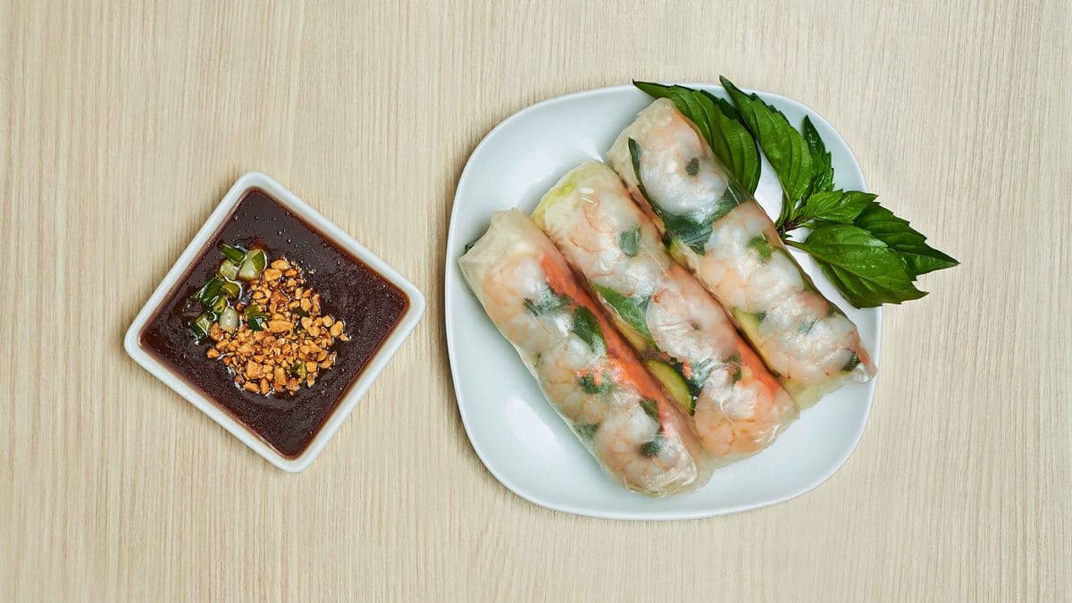 Extra Fresh REGULAR Salad Rolls (2 Rolls)