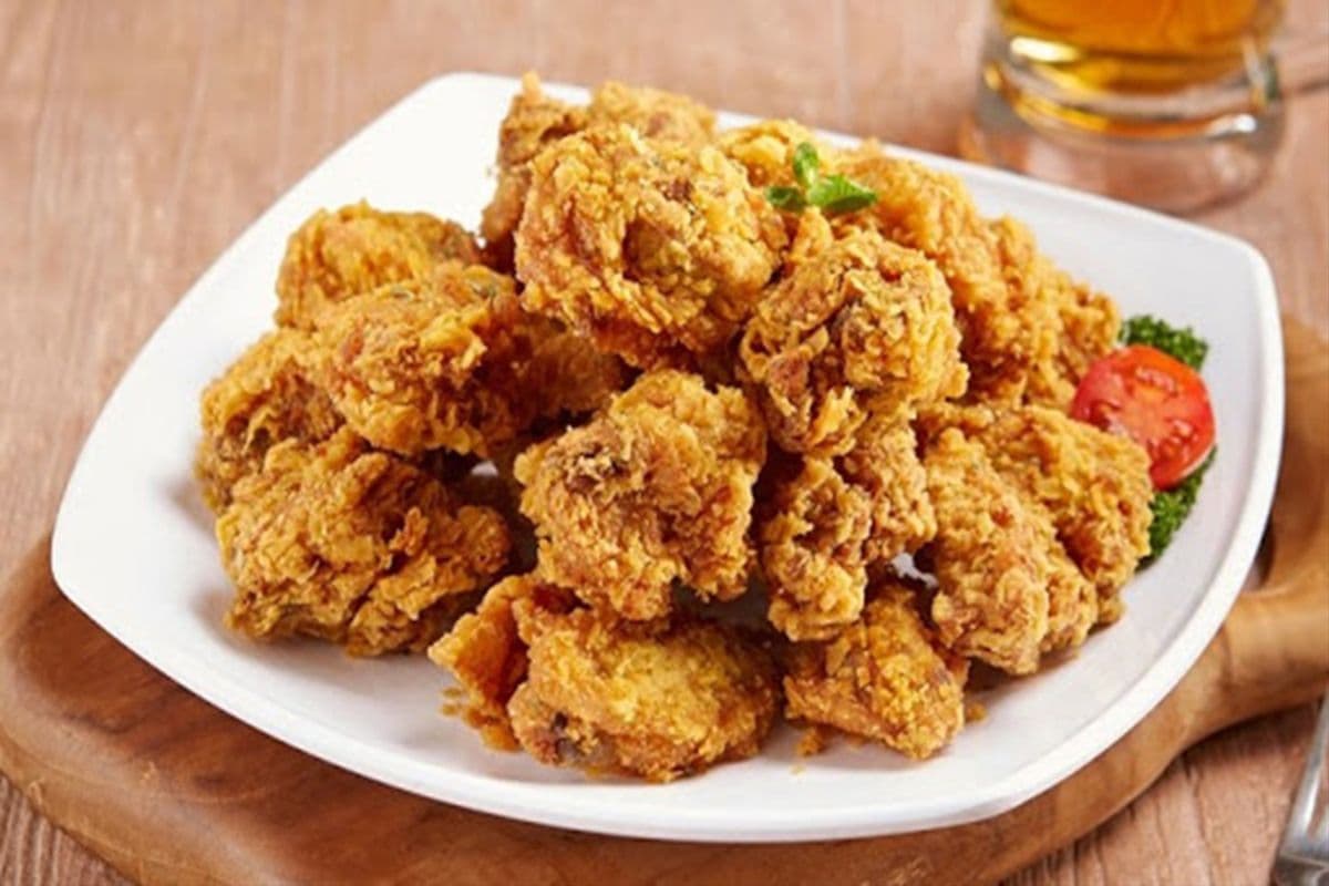 36. Seoul Family Feast (13 pcs Chicken and Fries)