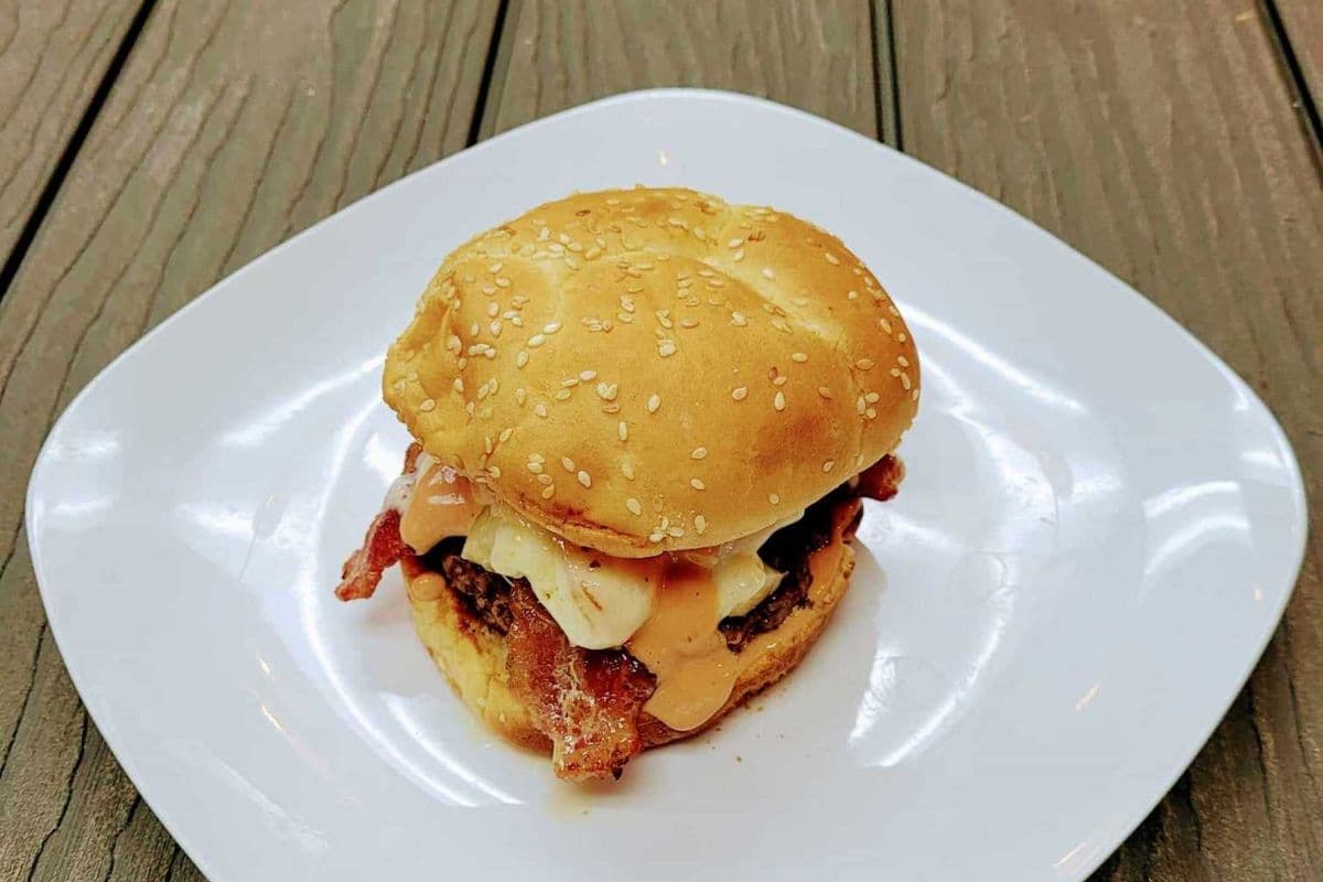 Hawaiian Burger (5 oz.)