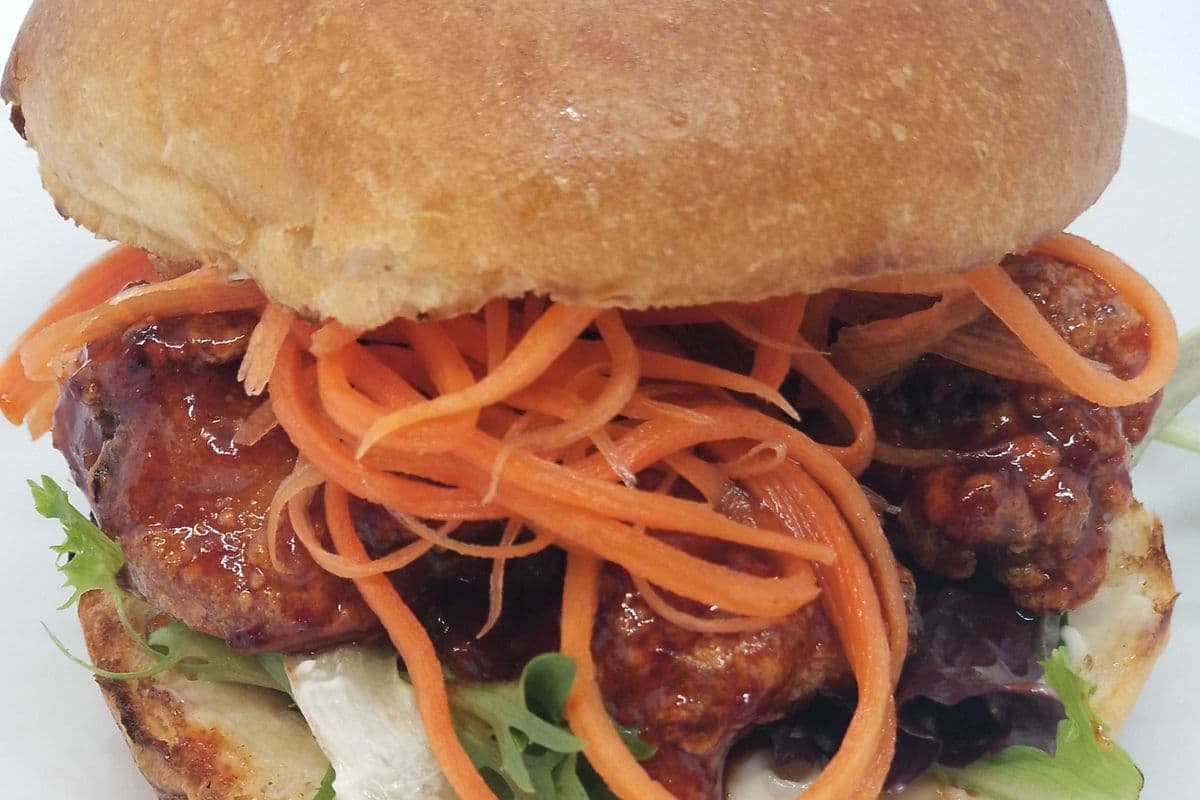 Volcano Burger (Spicy Chicken)