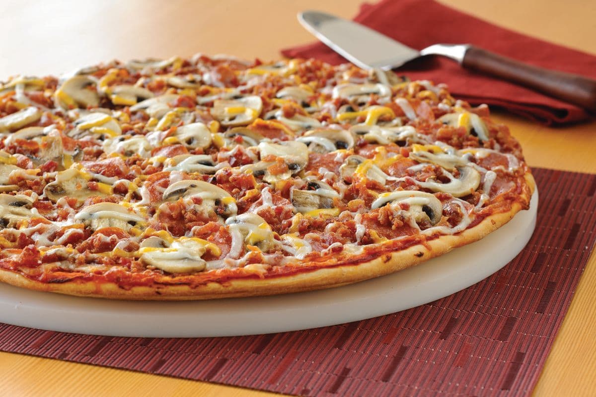 Family Size Canadian Pizza