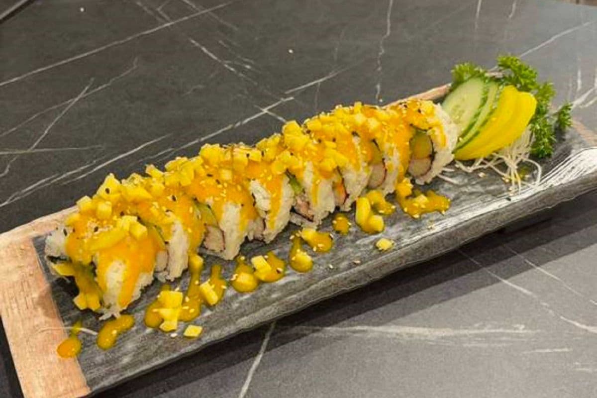 Mango Tango Roll (8 pcs)