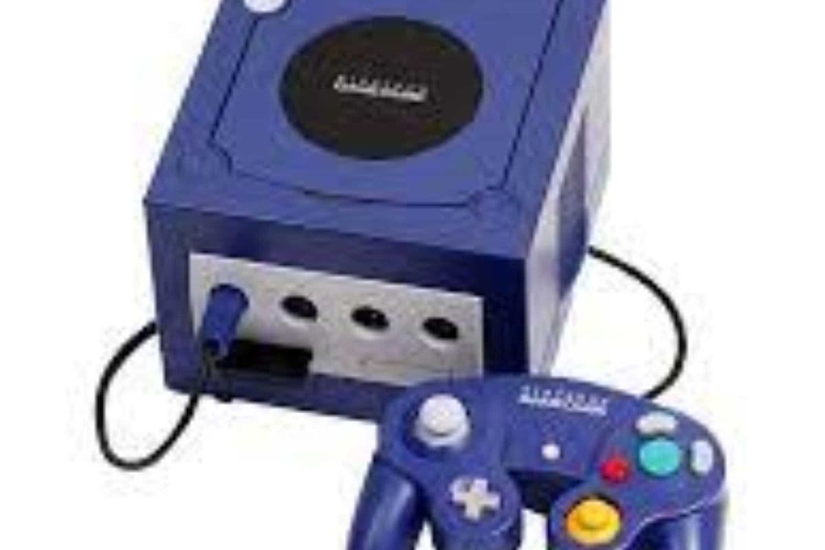 Game Cube With controller & Wires
