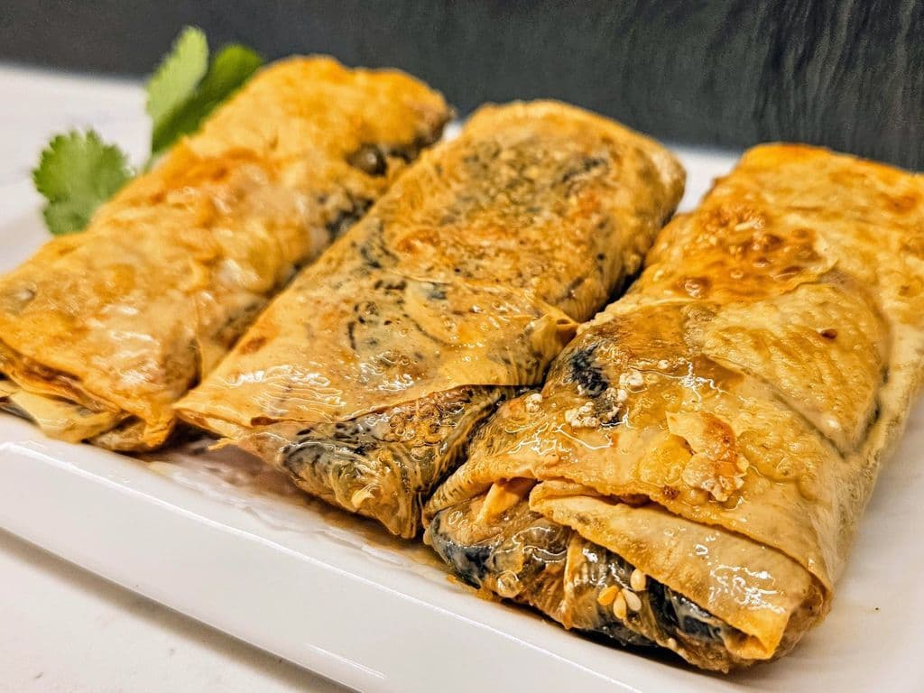 FR18 Pan Fried Vegetarian Beancurd Rolls 素腐皮卷