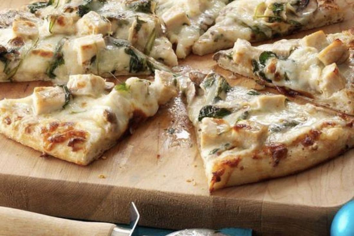 Garlic Chicken Pizza