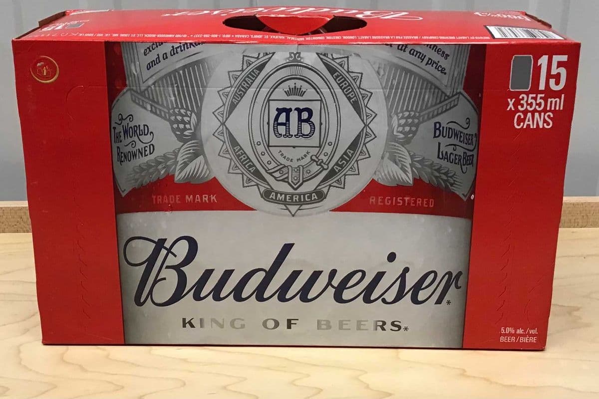 Budweiser (15 x 355 ml Cans)