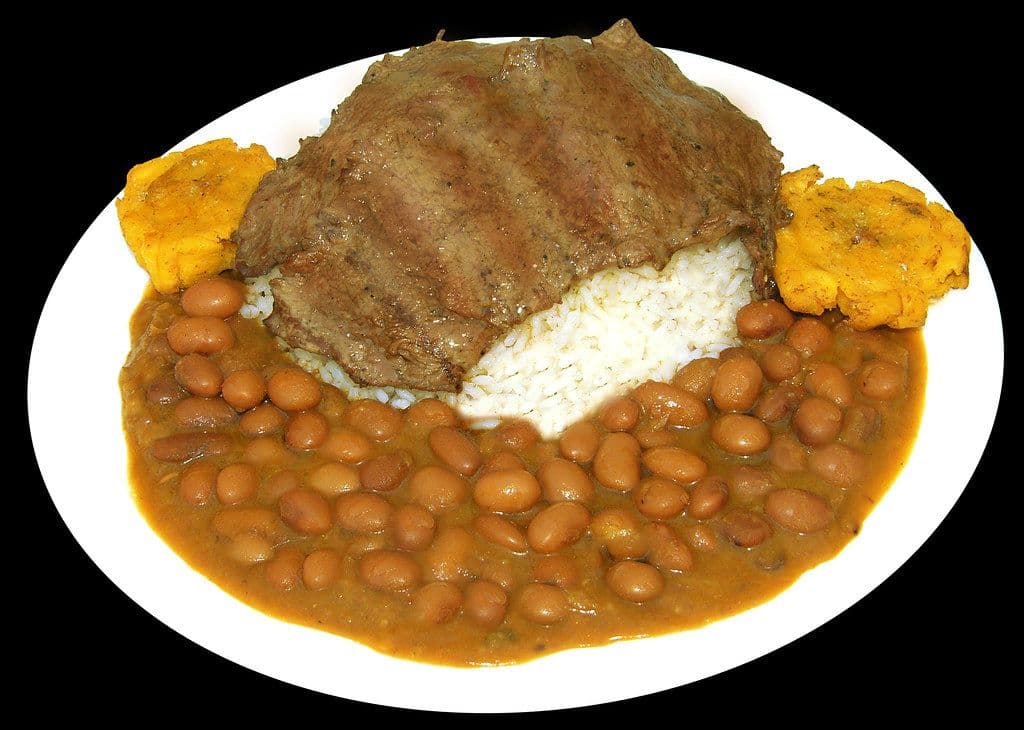 Arroz Con Menestra Y Carne