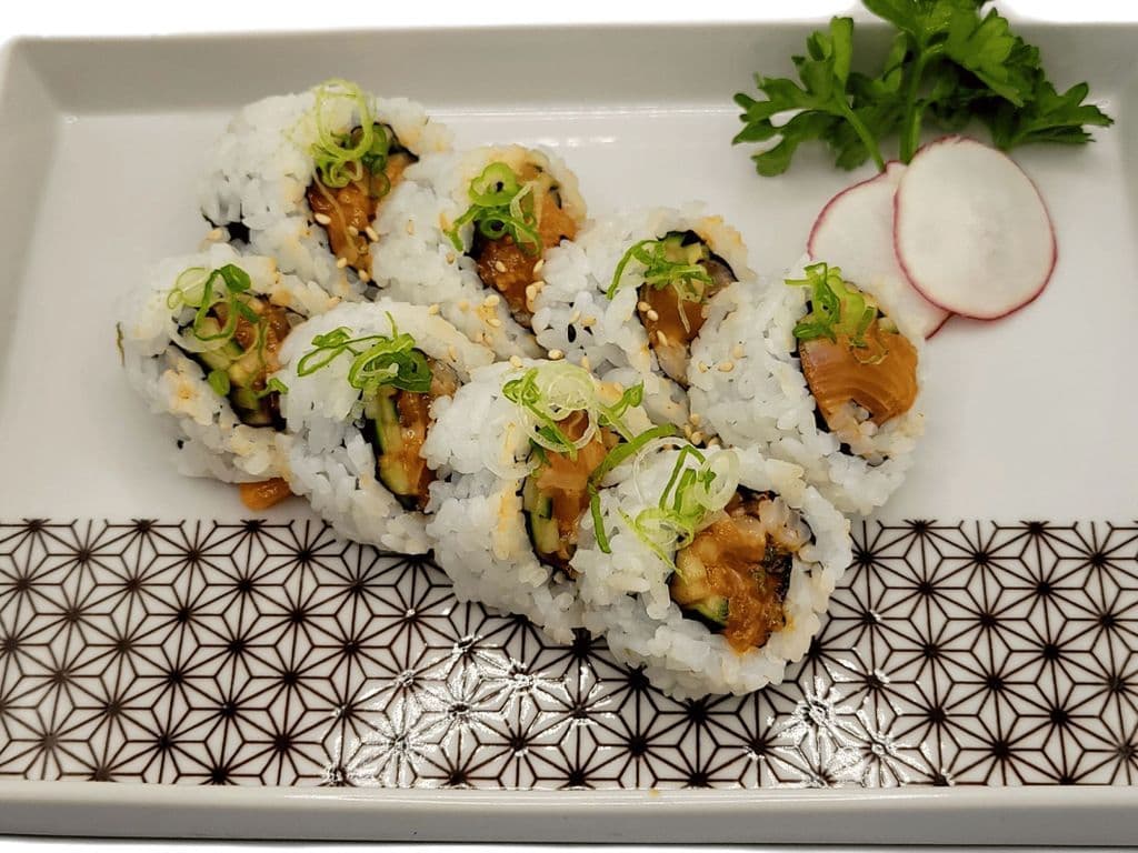 Spicy Salmon Roll