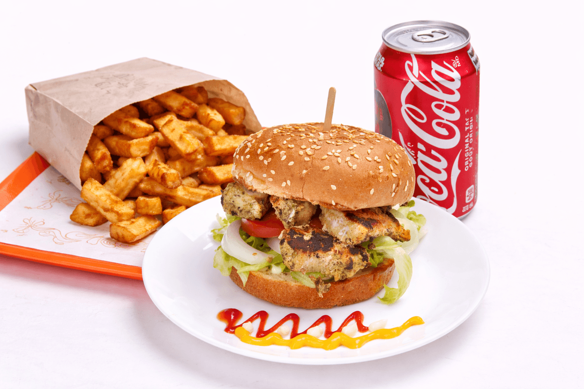 Burger au Poulet, Frite et Boisson