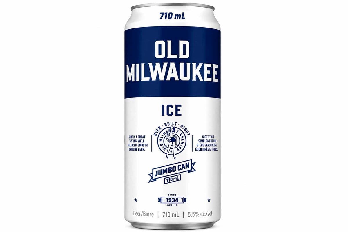 Old Milwaukee Ice Blue Can (1 x 710ml)