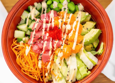 B1. Bol poké au saumon / Salmon Poke Bowl