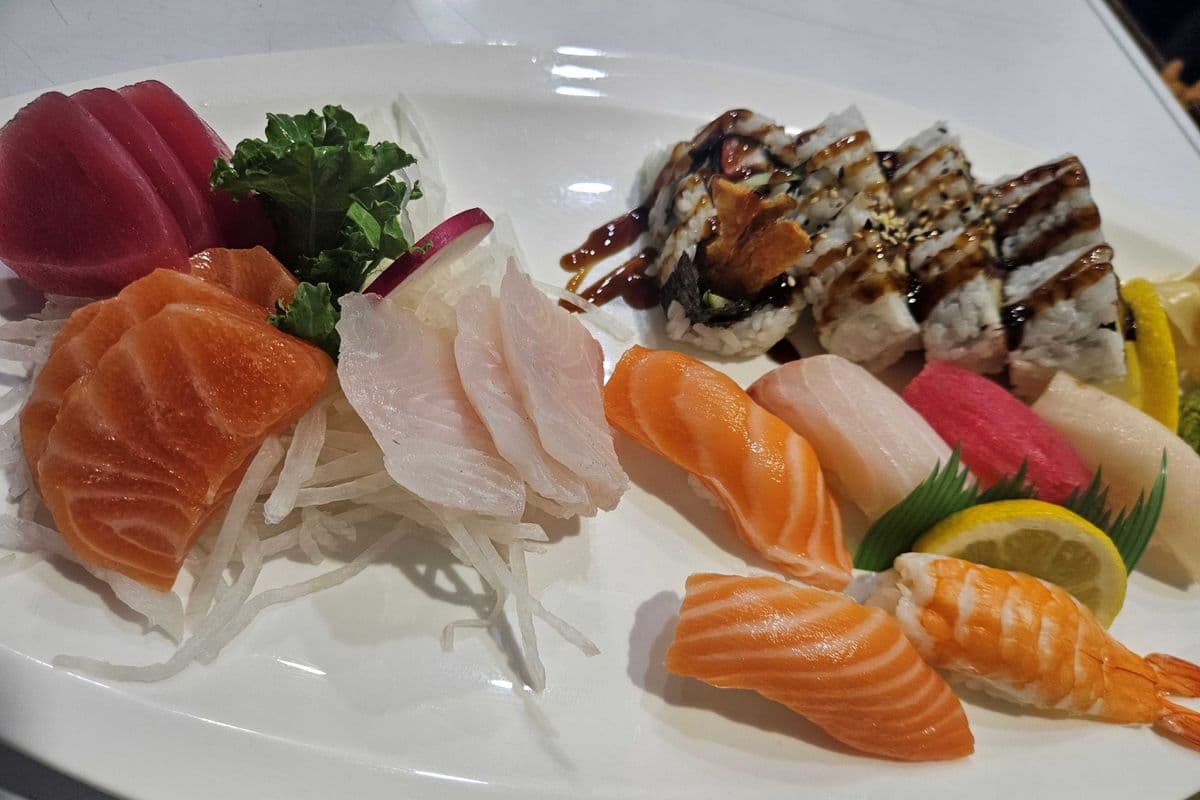 Sushi and Sashimi Dinner