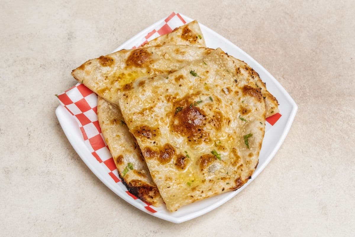Garlic naan