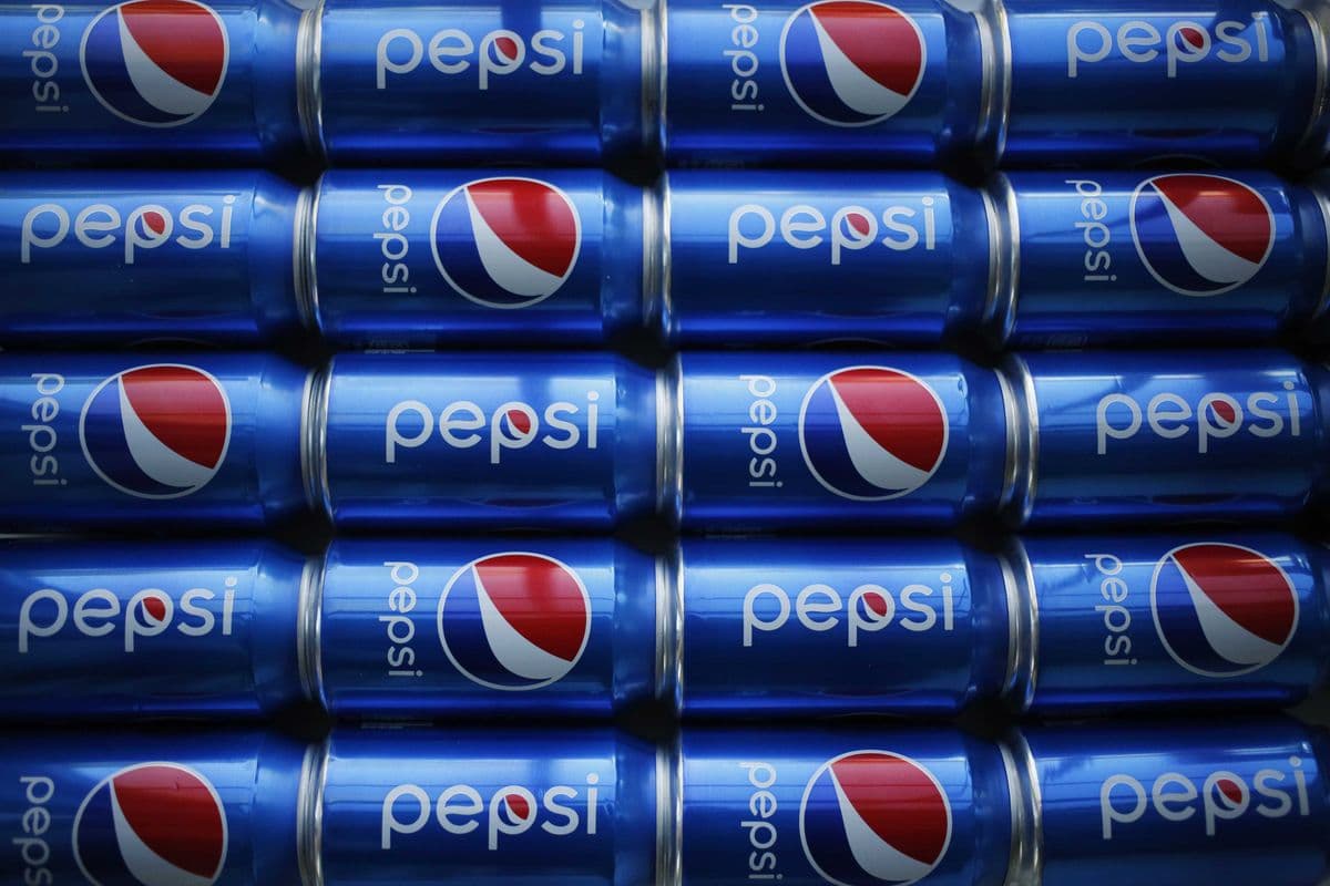 Bottled Pop (2 L)
