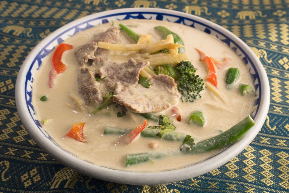 22. Kaeng Keow Wan