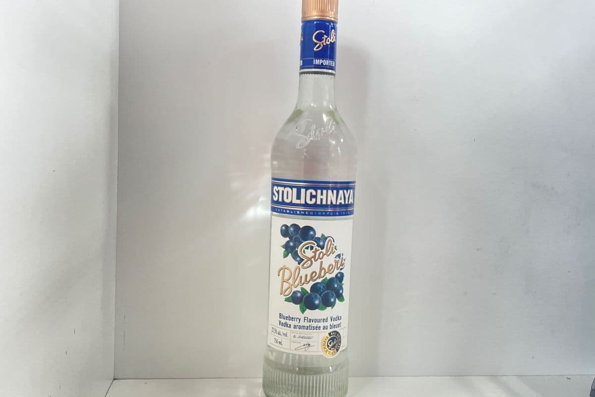 Stolichnaya Blueberi (1 x 750 ml)