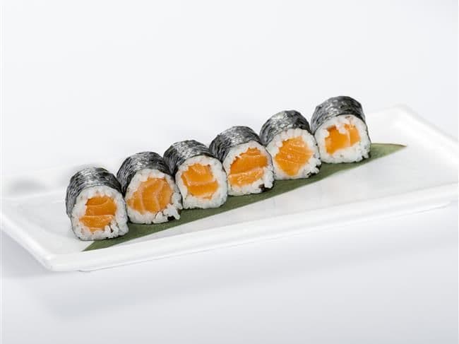 Salmon Roll (6pcs)