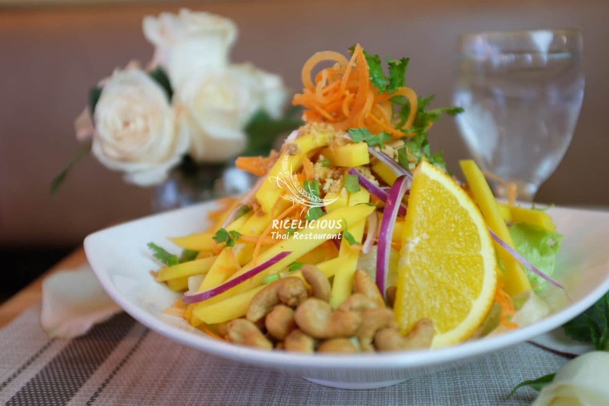 SL1. Mango Salad