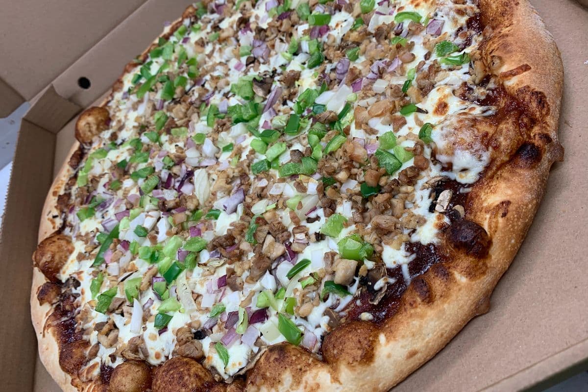 16" Large BBQ Chicken Pizza