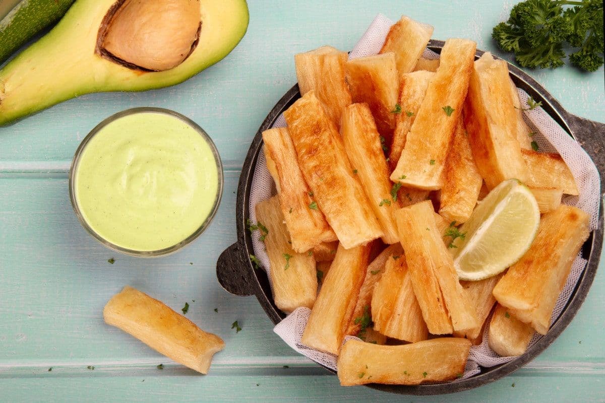 Combo 8 - Yuca Fries LRG