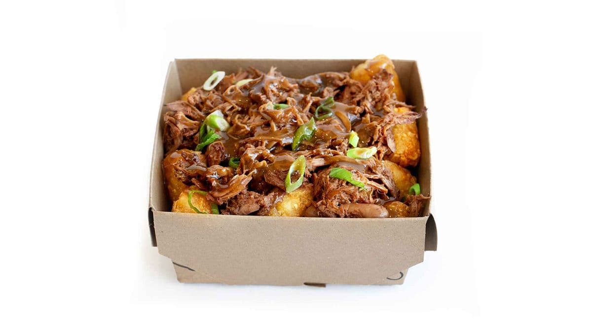 Smoky Pulled Jack Tater Tot Poutine