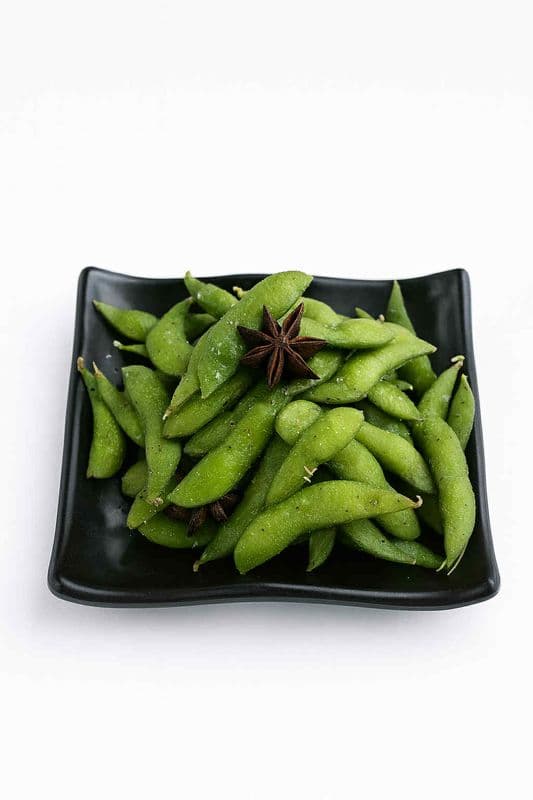 E-6 House Special Edamame Lightly Spicy / E-6 Edamame spécial maison (légèrement épicé)