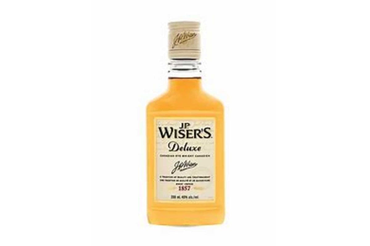 JP Wiser's Deluxe (1 x 375 ml)