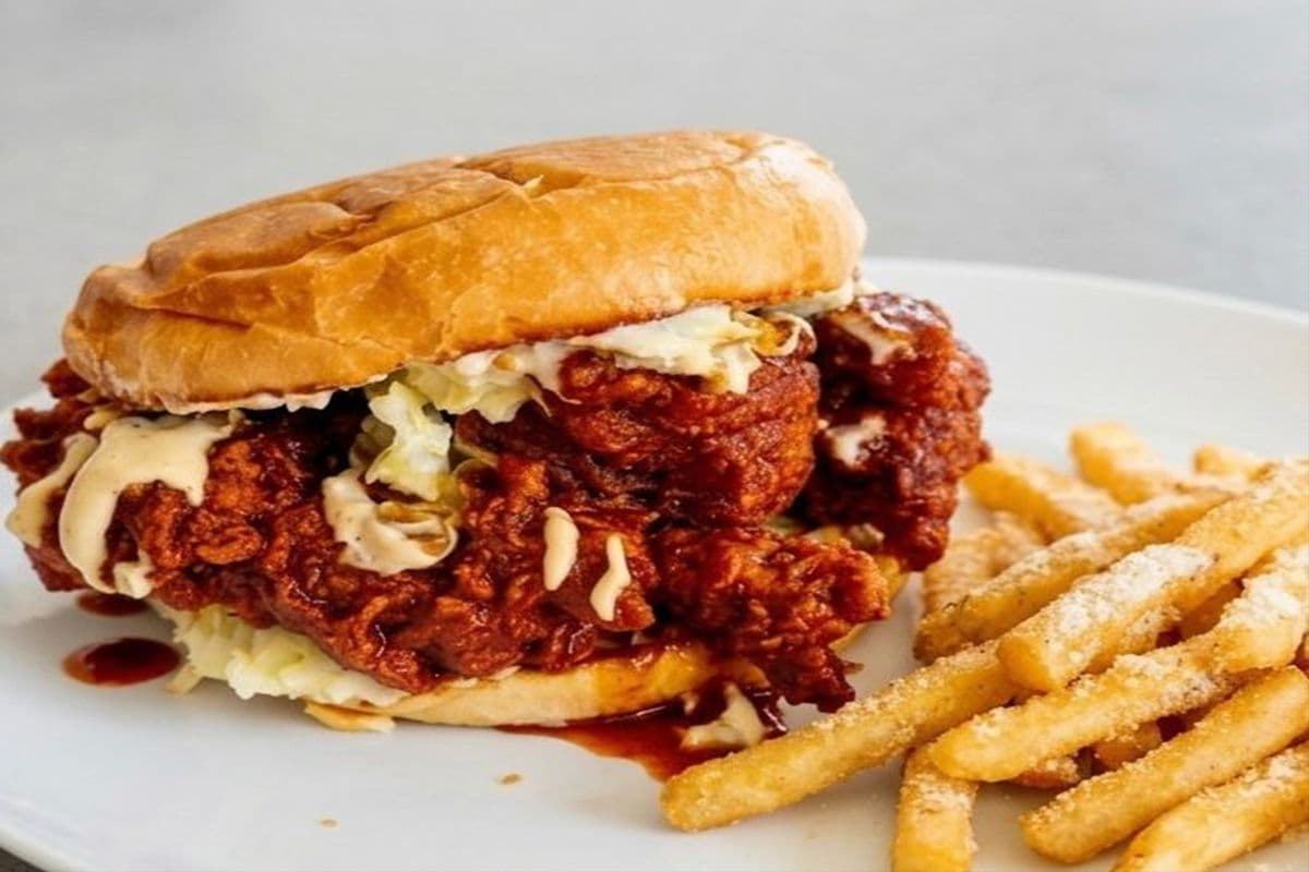 G.T Red Dragon Sweet & Spicy Ginger Sandwich Meal - Pepsi
