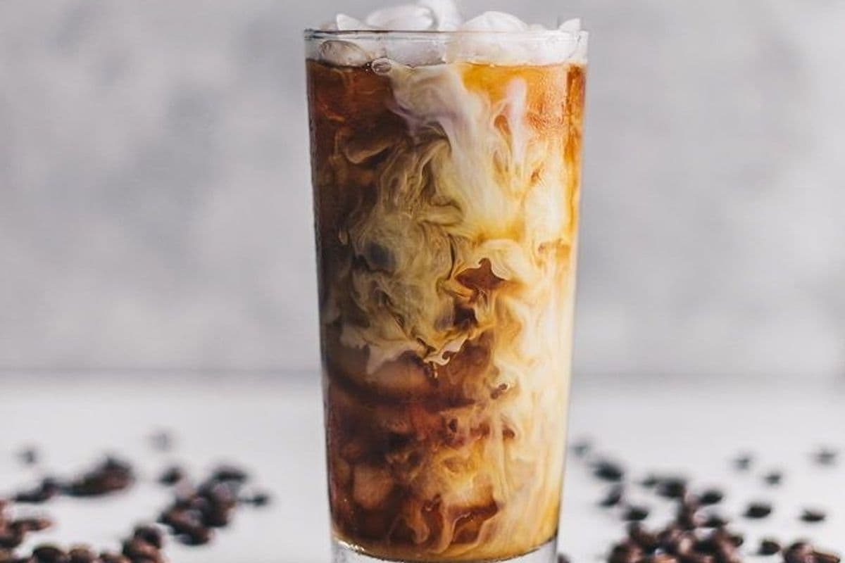 Iced Hong Kong Coffee Milk Tea (20 oz)
