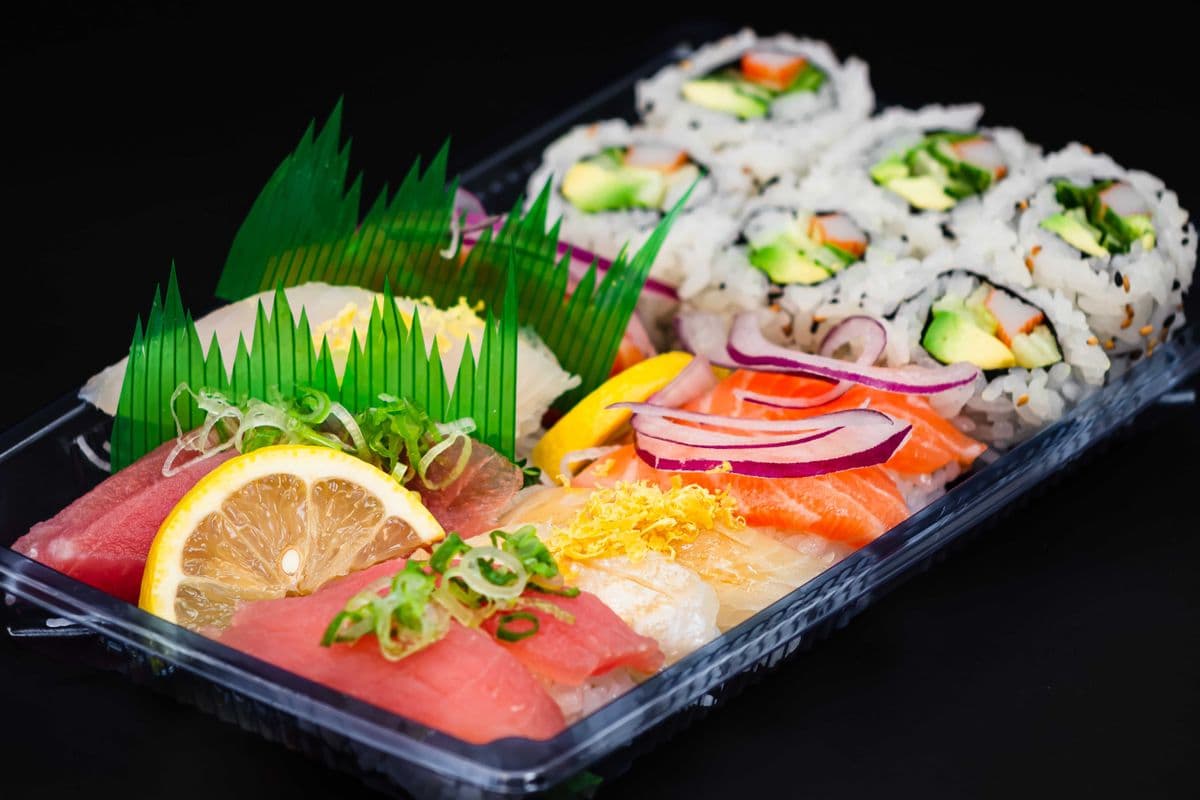 Sashimi & Sushi & Roll Combo