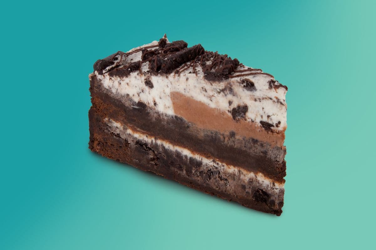 High End Cookies N Cream Cake (1 Slice)