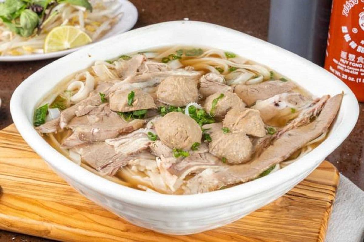 111 - Flank Brisket and Tripe Noodle Soup (百叶,牛腩粉) - Pho Nam Sach