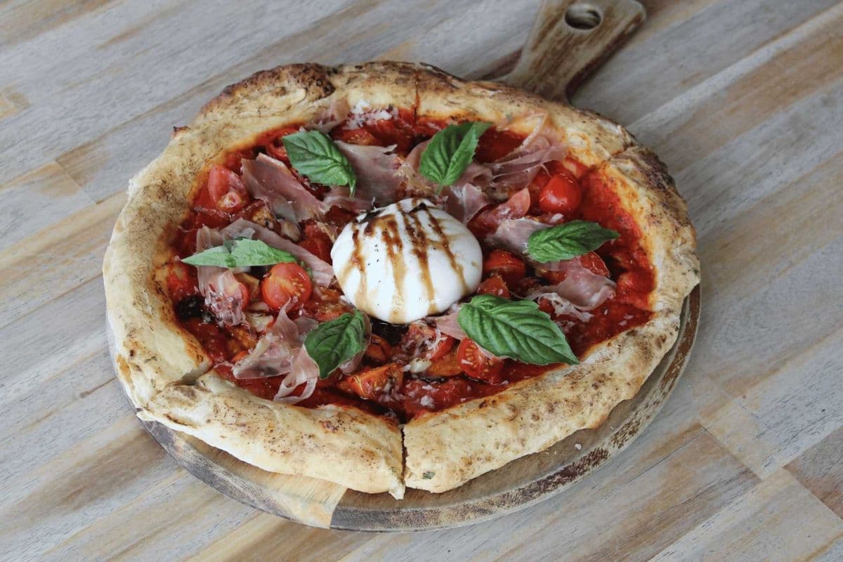 Burrata + Proscuitto Pizza