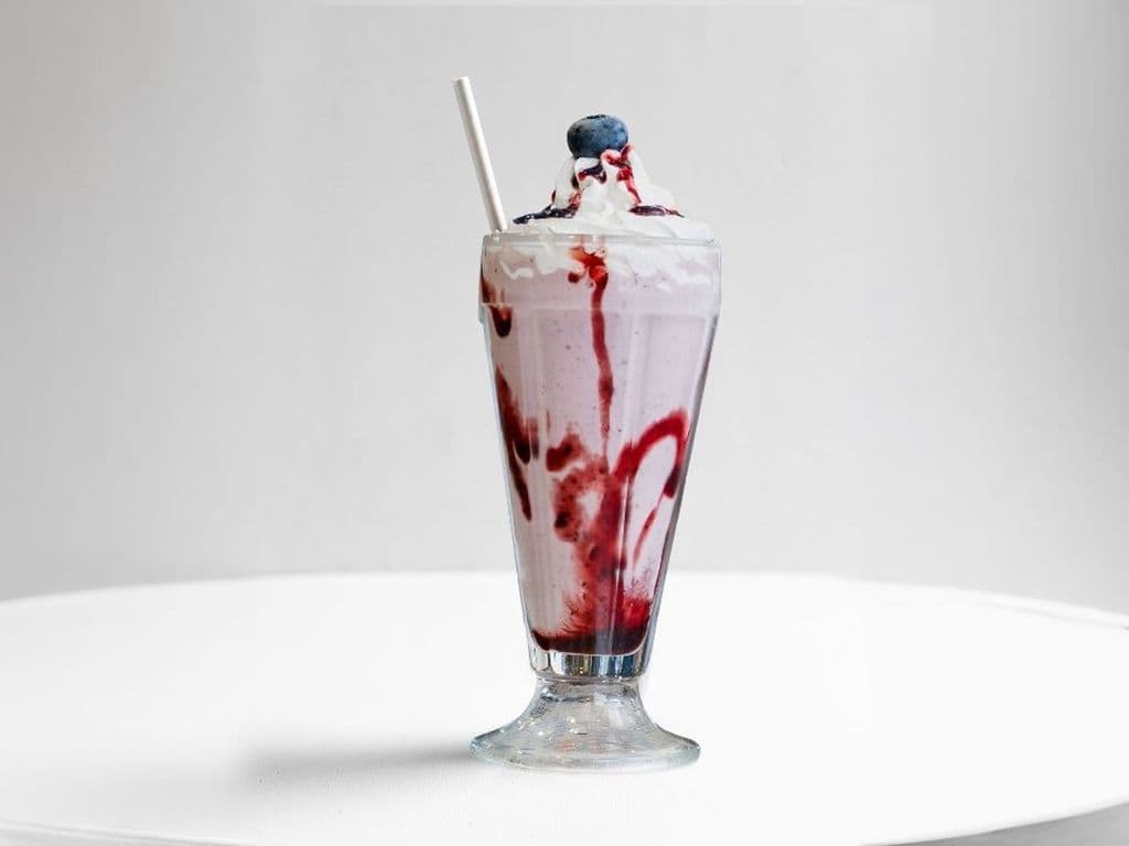 Blueberry Milkshake*
