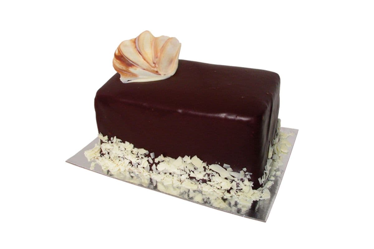 Black and White Cakelet