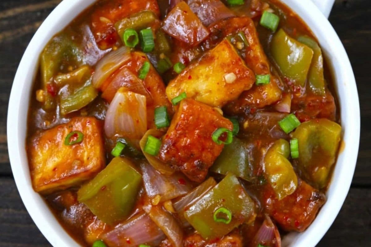 70. Chilli Paneer