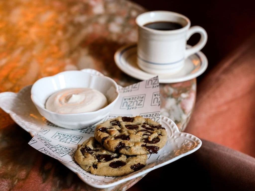 CHOCOLATE CHIP COOKIES