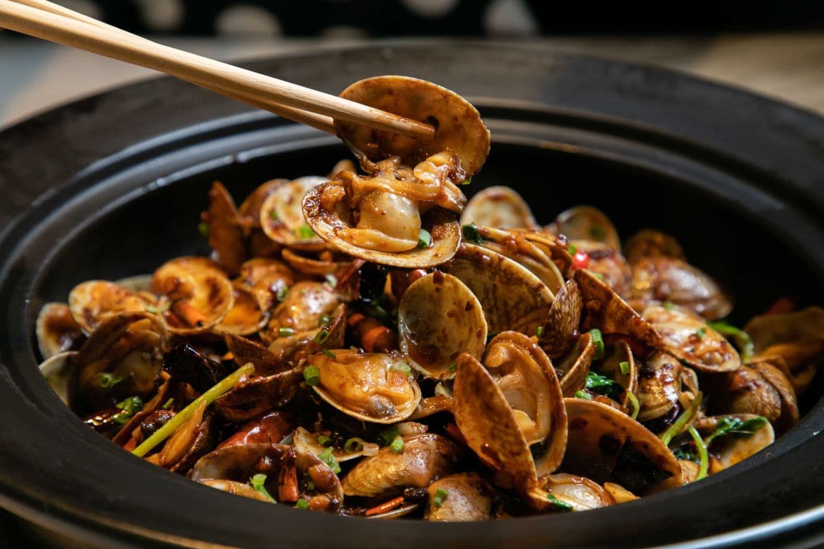 Stir-fry Clams with Black Bean Sauce 豉汁炒蚬